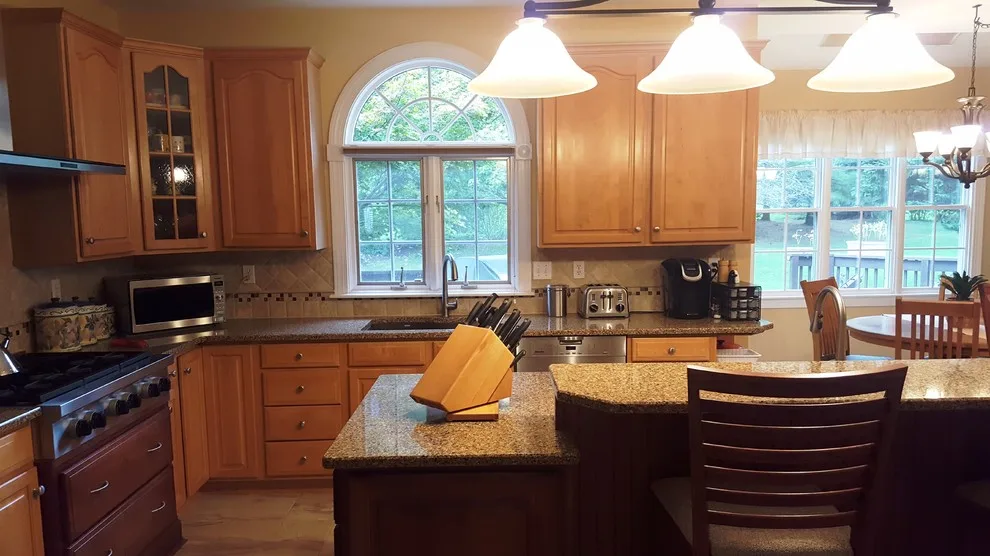 Colonial makeover by Lydia Bogle @ Morris Black Designs - Photo 2