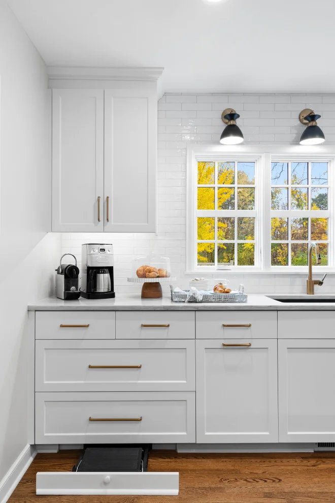 Colonial Makeover by Rebecca Ryan Design - Photo 12