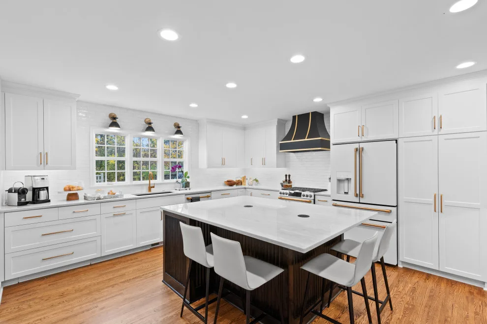 Colonial Makeover by Rebecca Ryan Design - Photo 5
