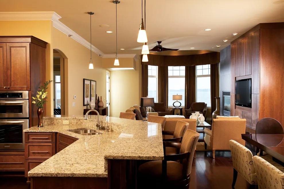 Lakeside Condominium by Woodharbor Design Showroom - Photo 7