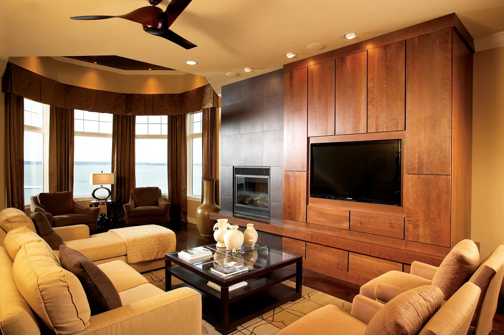 Lakeside Condominium by Woodharbor Design Showroom - Photo 4