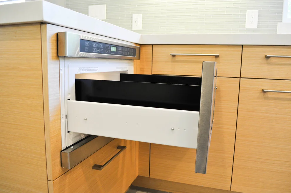 Connecticut Rif Contemporary White Oak Kitchen by Kitchen Inspiration Inc. - Photo 20