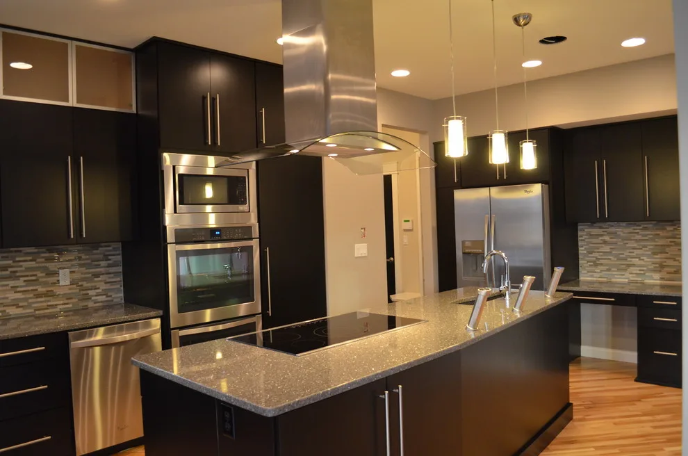 Modern Elegant Kitchen by Mark Hall Cabinetry - Photo 4