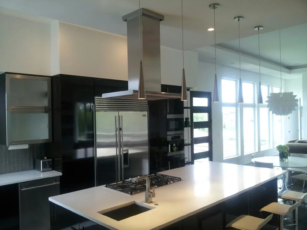 Modern Kitchen Showcase by Kitchens + Canyon Granite - Photo 2
