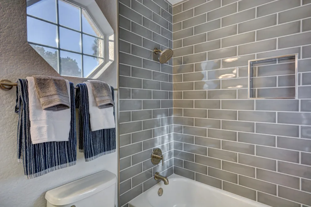 Modern Jack and Jill Bathroom in Green Valley by Las Vegas Remodel & Construction - Photo 3