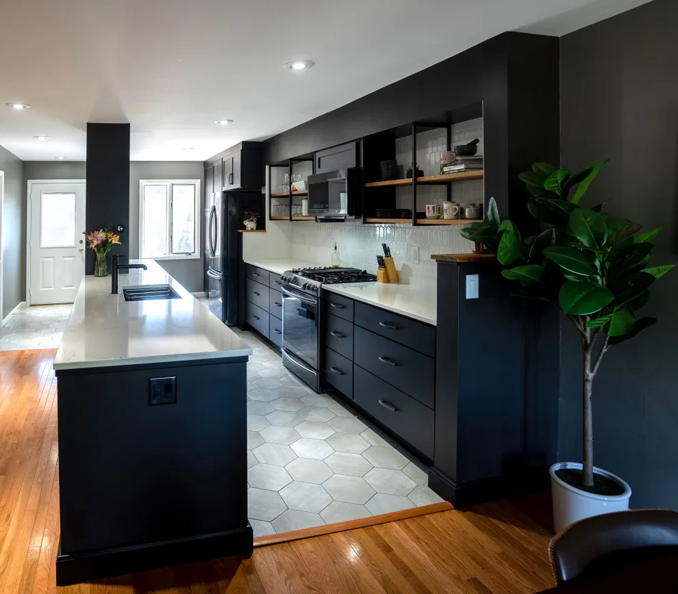 Covington Creek Condominium 2 by Roanoke Woodworking Inc. - Photo 10