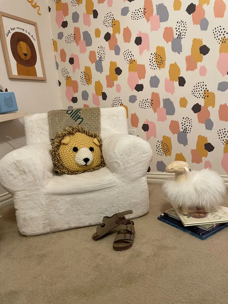 Comfortable Kids' Reading Corner by Decor Muse - Photo 8
