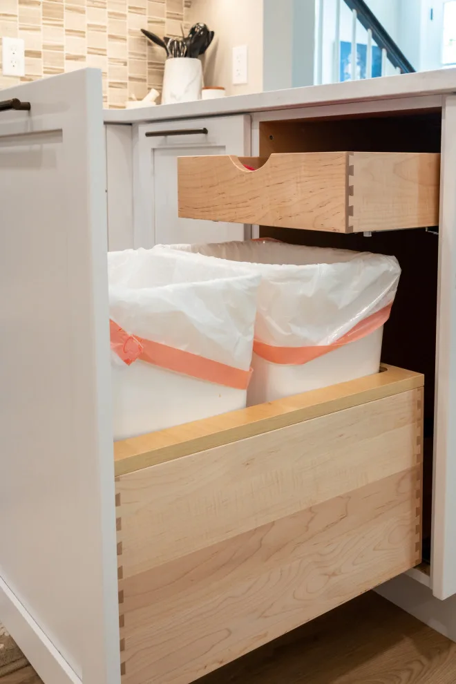 Nashville Kitchen Transformation: Creamy Before and After by Spring Hill Design And Woodcraft - Photo 8
