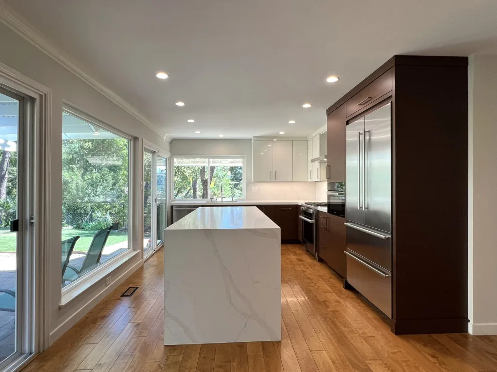 Crestview Contemporary Kitchen by Kitchen Inspiration Inc. - Photo 16