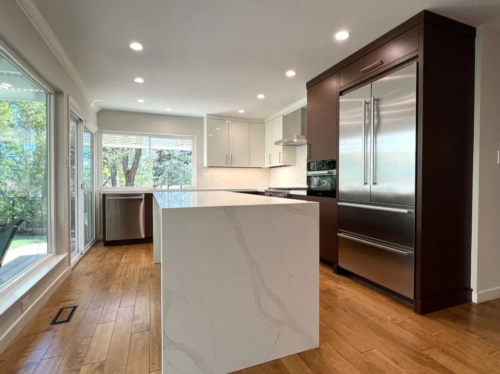 Crestview Contemporary Kitchen by Kitchen Inspiration Inc. - Photo 2
