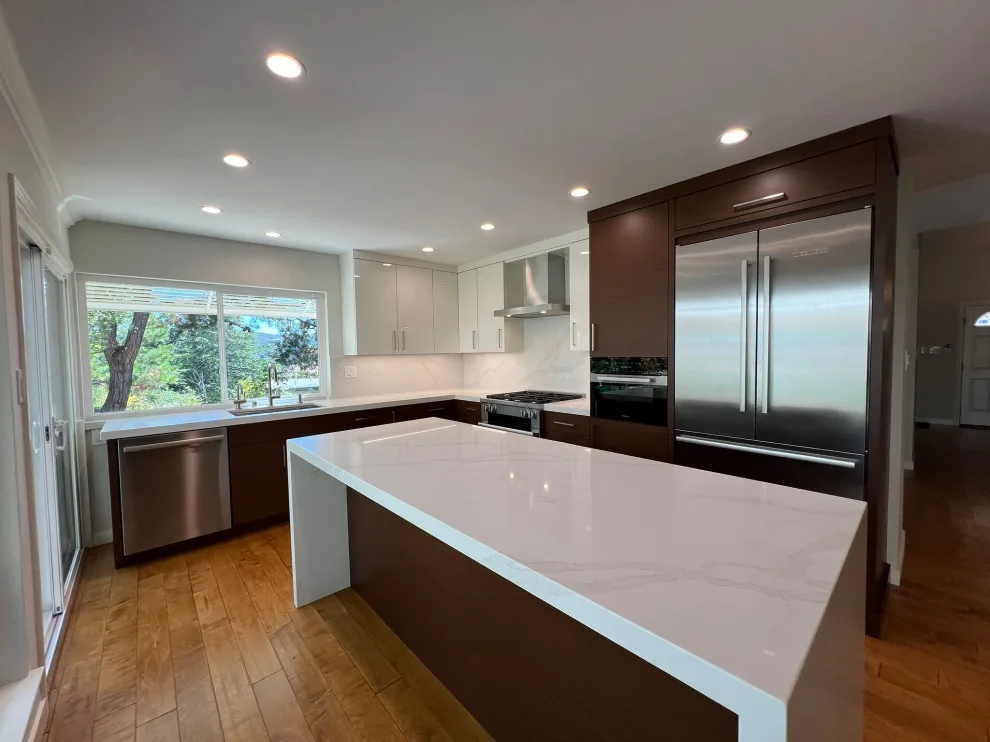 Crestview Contemporary Kitchen by Kitchen Inspiration Inc. - Photo 15