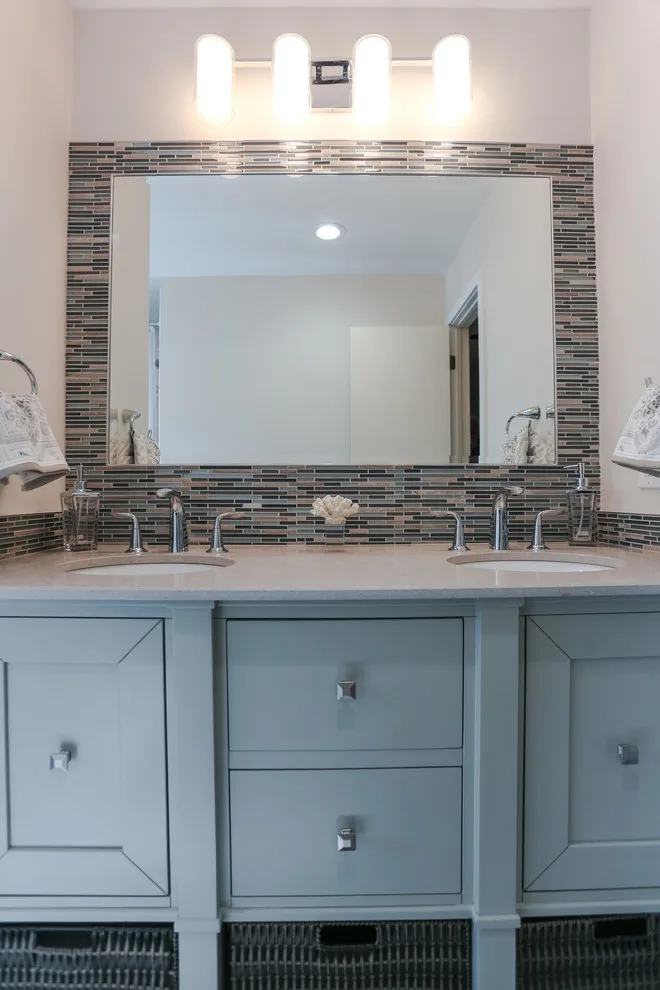 Hudson River Guest Bathroom by DreamStyle Kitchens & Baths, LLC - Photo 5