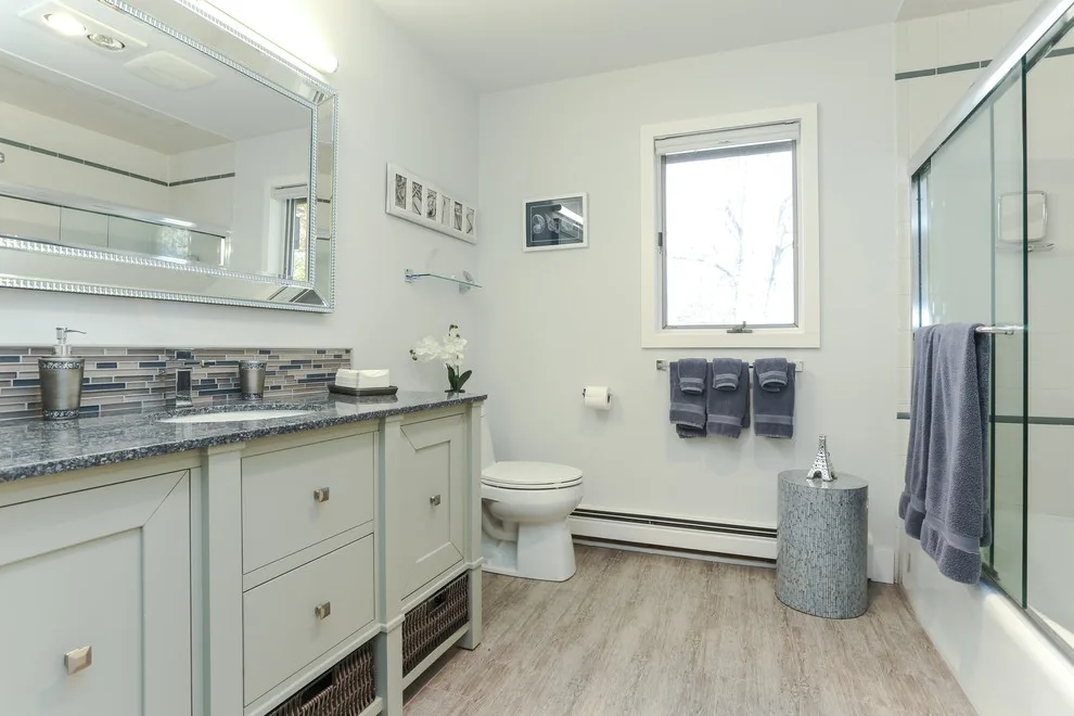 Croton Upper Level Bathroom by DreamStyle Kitchens & Baths, LLC - Photo 2