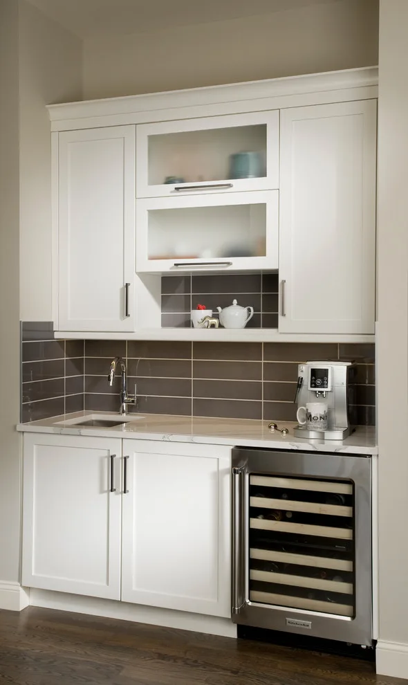 Alabaster/Gray Crystal Current Choice Kitchen Award Recipient by Kitchens Wow, Inc. - Photo 2