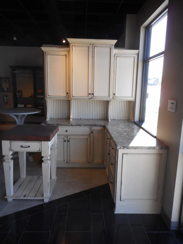 Rustic Charm Kitchen by Mark Hall Cabinetry - Photo 2