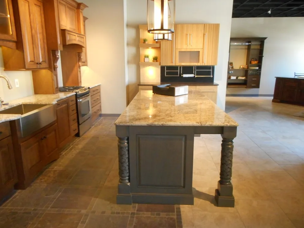 Timeless Maple Kitchen by Mark Hall Cabinetry - Photo 2