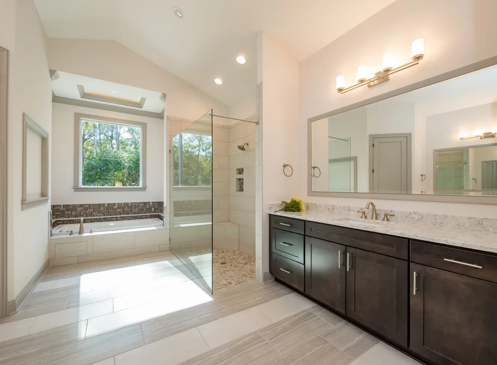 Bespoke Residence by AF Alan - Designed by Jodi Schoenfeld - IDS by Woodsman Kitchens And Floors - Photo 26