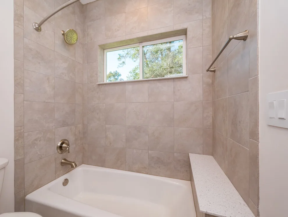 Bespoke Residence by AF Alan - Designed by Jodi Schoenfeld - IDS by Woodsman Kitchens And Floors - Photo 11