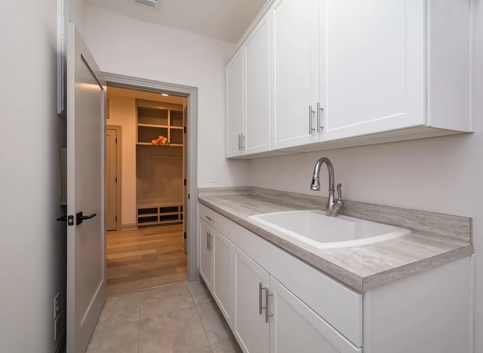 Bespoke Residence by AF Alan - Designed by Jodi Schoenfeld - IDS by Woodsman Kitchens And Floors - Photo 12