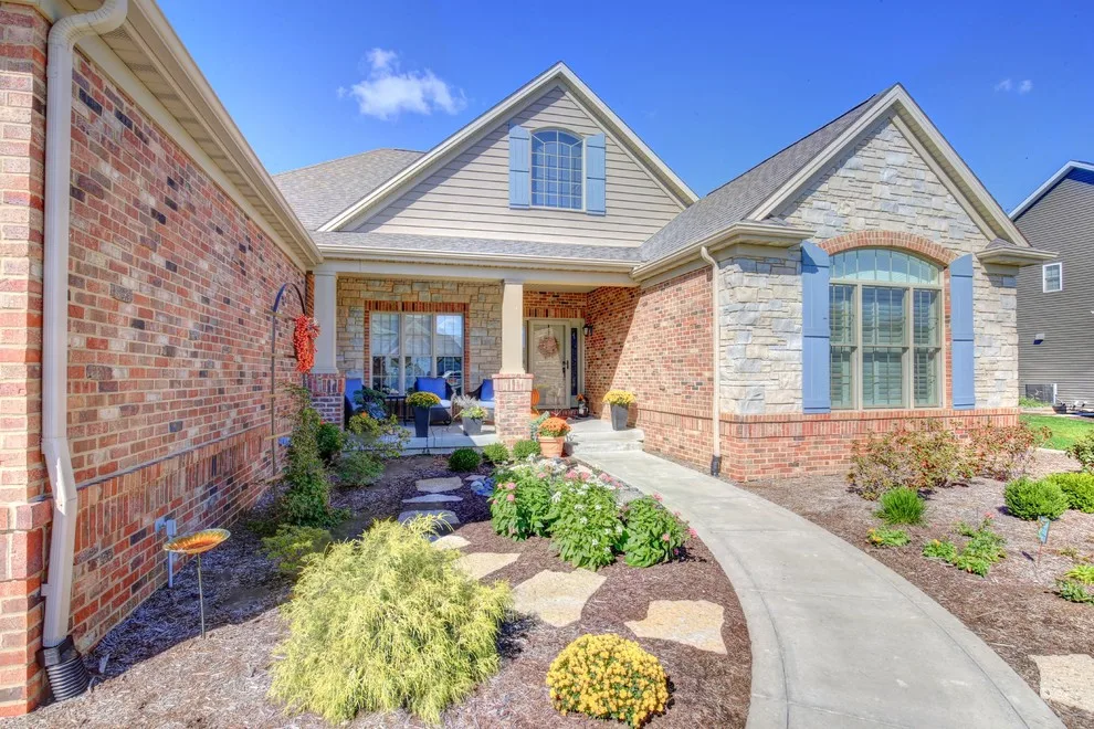 Tilted Home by Premier Homes Of Illinois, Inc - Photo 32