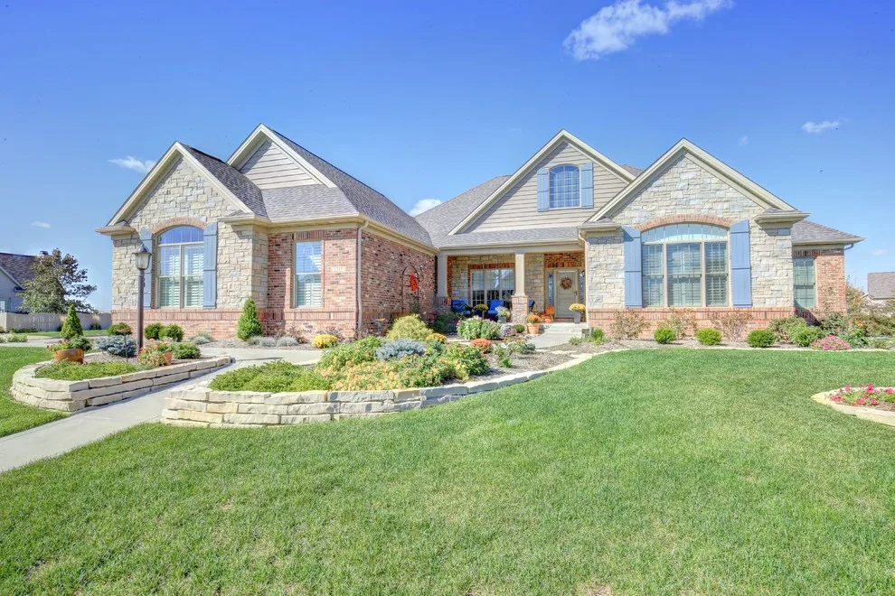 Tilted Home by Premier Homes Of Illinois, Inc - Photo 25