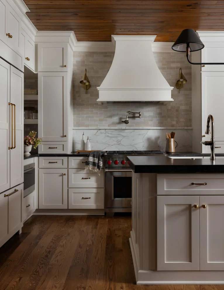 Banner Elk Alpine Residence by Aguilar Design Studio - Photo 3