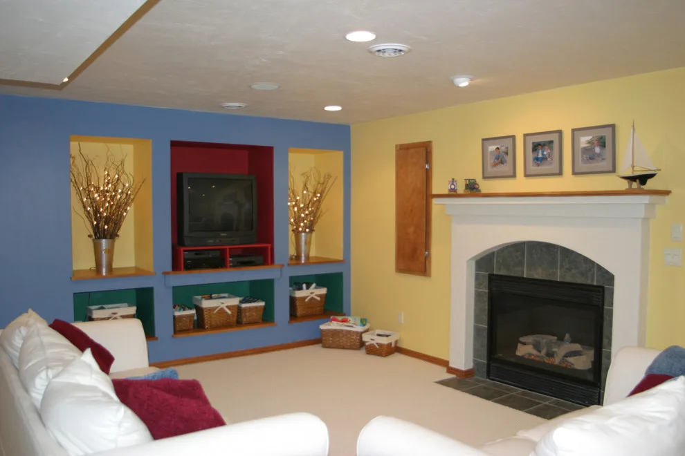Lower Levels and Refreshment Areas by Bay Lakes Builders - Photo 19