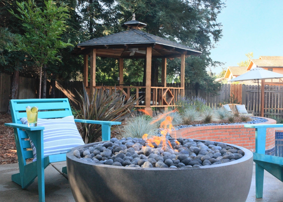 OUTDOOR ENTERTAINING by CFLD Landscape Design - Photo 4