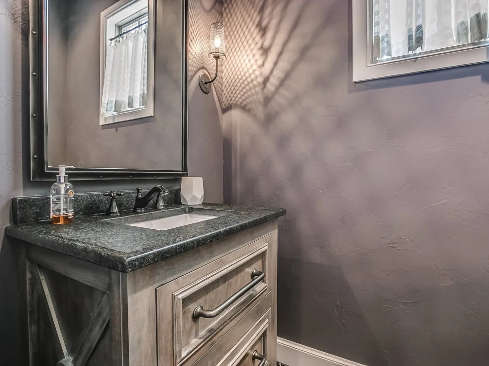 Restrooms by Byrd Building - Photo 16