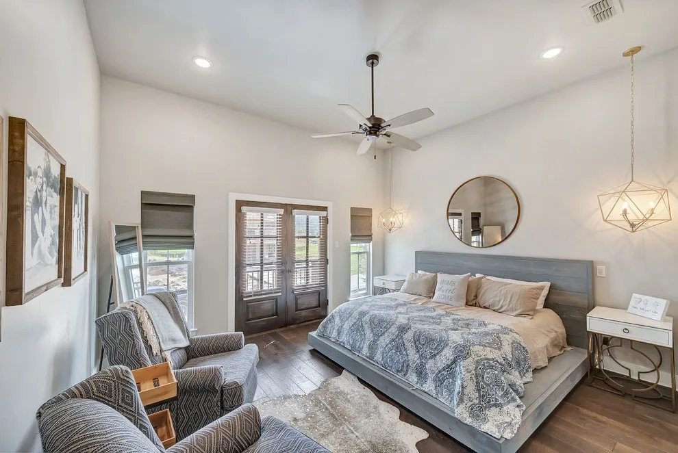 Sleeping Space Design by Lake Living Design And Construction - Photo 2