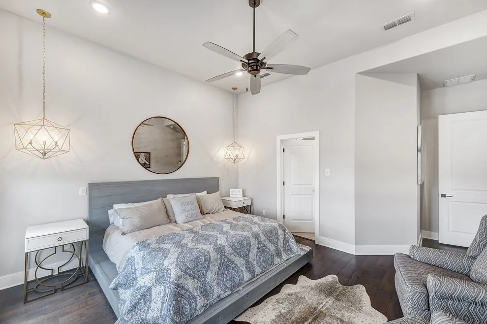 Sleeping Space Design by Lake Living Design And Construction - Photo 5