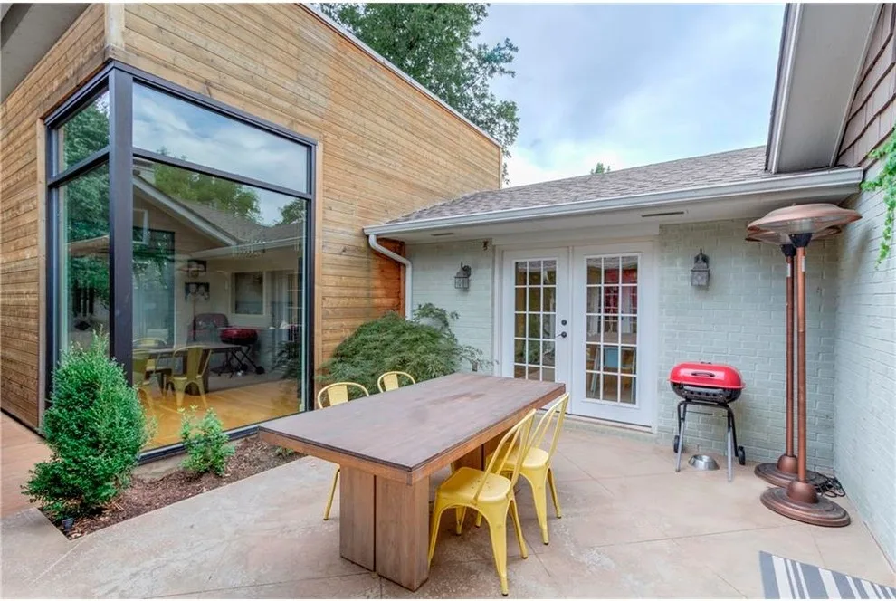 Belford Modern by Oak Leaf Custom Homes - Photo 2