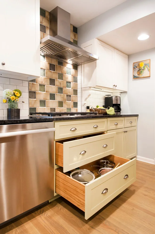 Bexley, OH; 1937 Vintage-Inspired Kitchen Renovation by NJW Renovations Unlimited - Photo 7