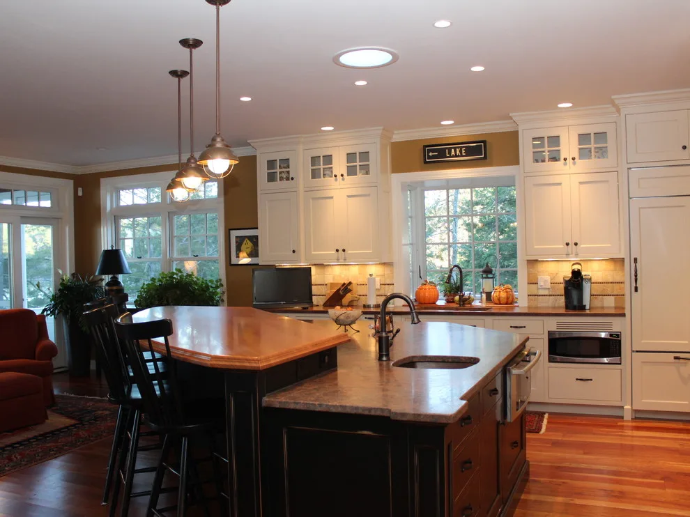 Winnipesaukee Black Point, NH by Fenton W. Varney - Master Builders - Photo 5