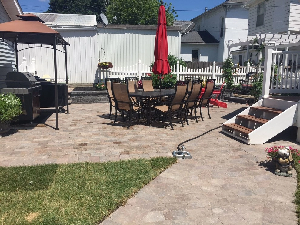 Urban Lawncare - Photo 4