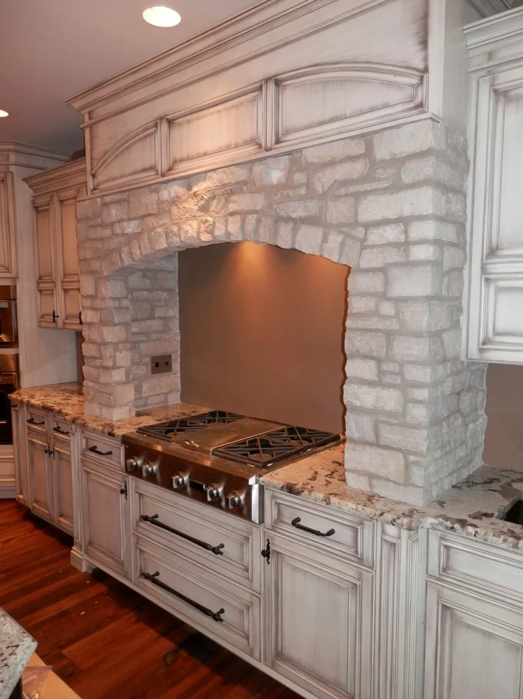 Bloomington: Tailored Rustic/Transitional Residence by BJ Armstrong Custom Homes - Photo 6