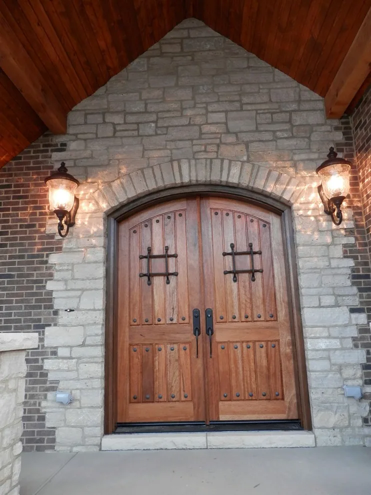 Bloomington: Tailored Rustic/Transitional Residence by BJ Armstrong Custom Homes - Photo 2
