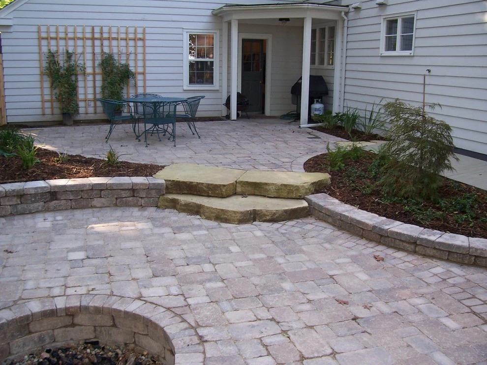 Iowa City Landscaping & Garden Center - Photo 9