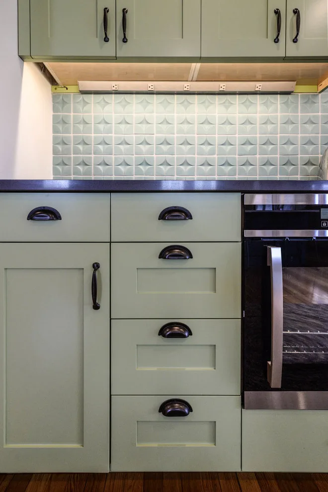 Cabinet Design by Detroit House Carpentry - Photo 2
