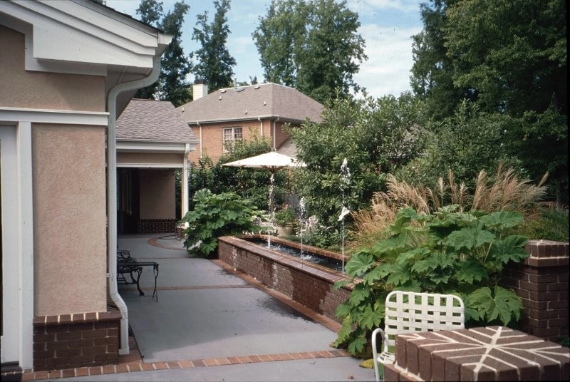 Entry Courtyard by Charles Godfrey Landscape Architects, Inc. - Photo 5