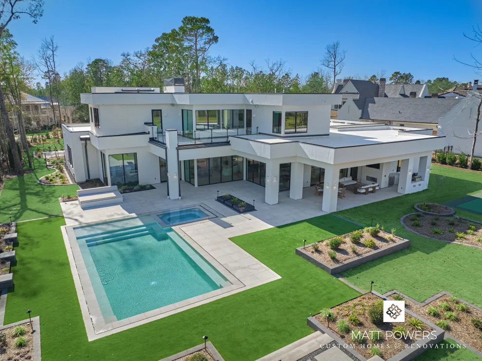 Carlton Woods Contemporary Golf Course Residence by Matt Powers Custom Homes & Renovations - Photo 13