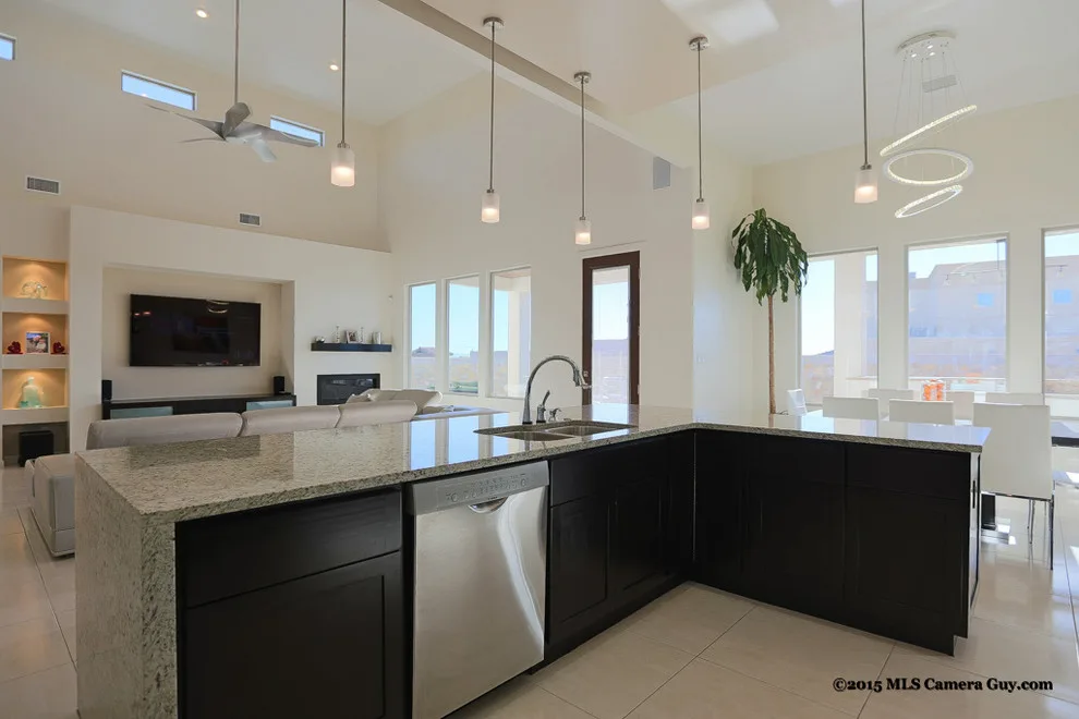 Carmen II by Bella Vista Custom Homes, Inc. - Photo 5