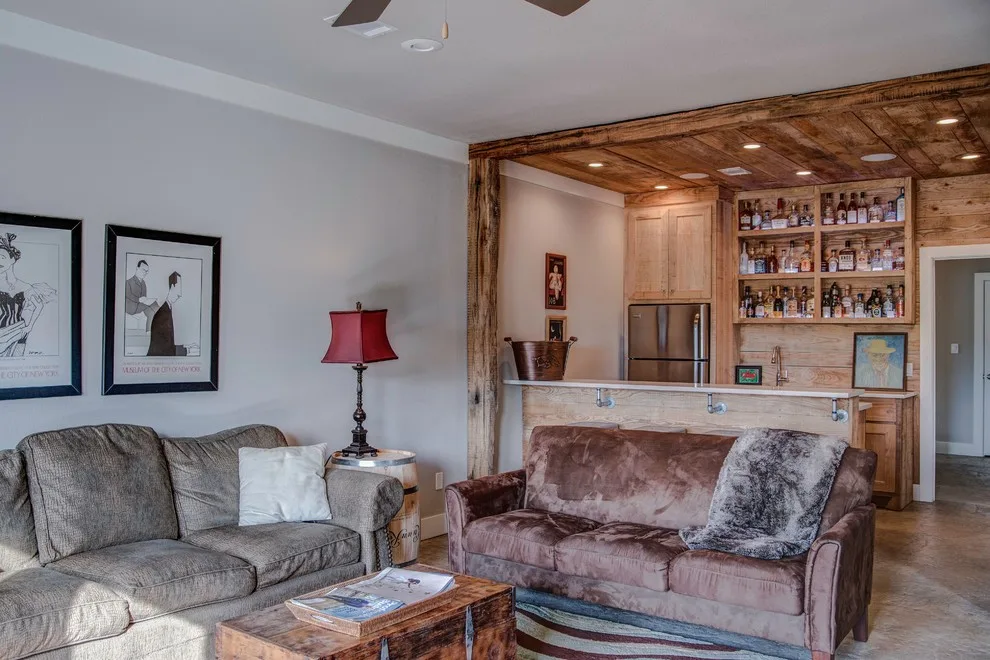 Timeless Transitional Bespoke Residence by M & R Sarver Construction - Photo 10