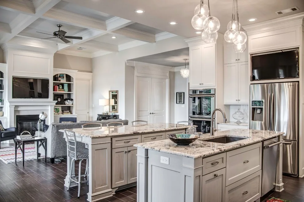 Timeless Transitional Bespoke Residence by M & R Sarver Construction - Photo 23