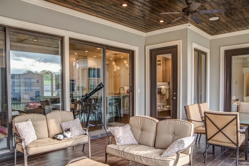 Timeless Transitional Bespoke Residence by M & R Sarver Construction - Photo 22