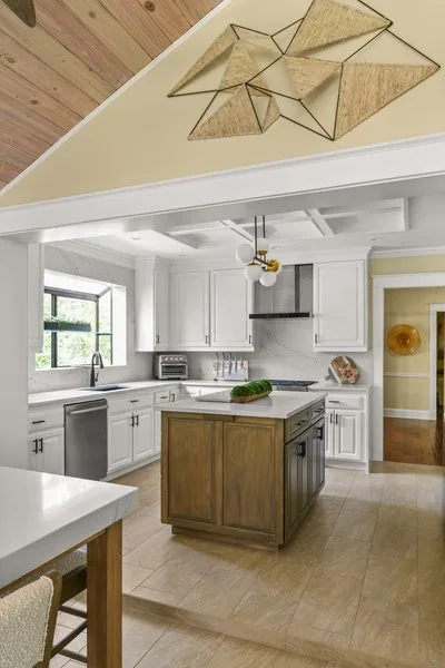 Elegant Simple Kitchen by Sarah Kraus Bartelson - S&W Kitchens - Photo 4