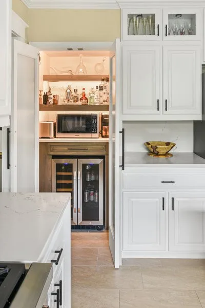 Elegant Simple Kitchen by Sarah Kraus Bartelson - S&W Kitchens - Photo 6