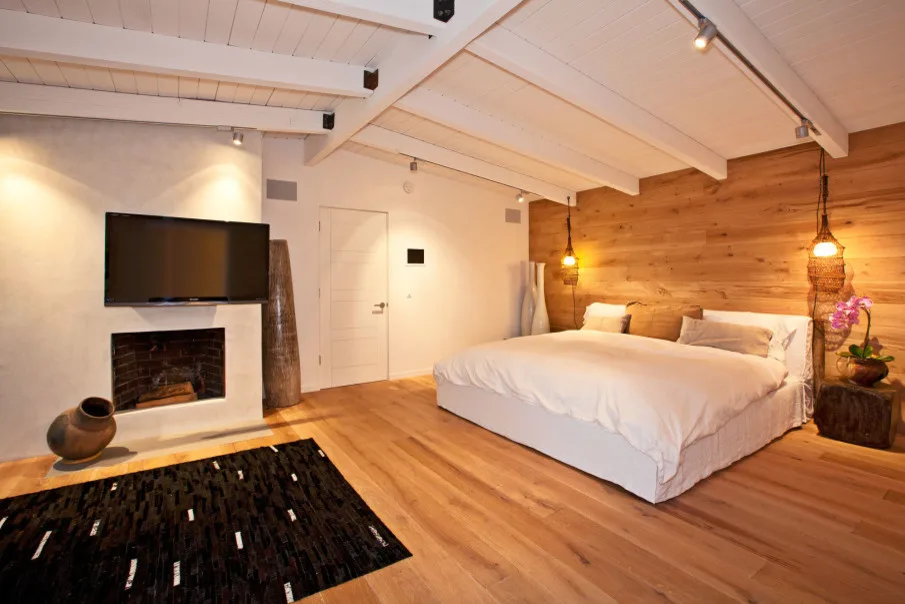 Coastal Perspective Modern by Malibu Market And Design - Photo 5