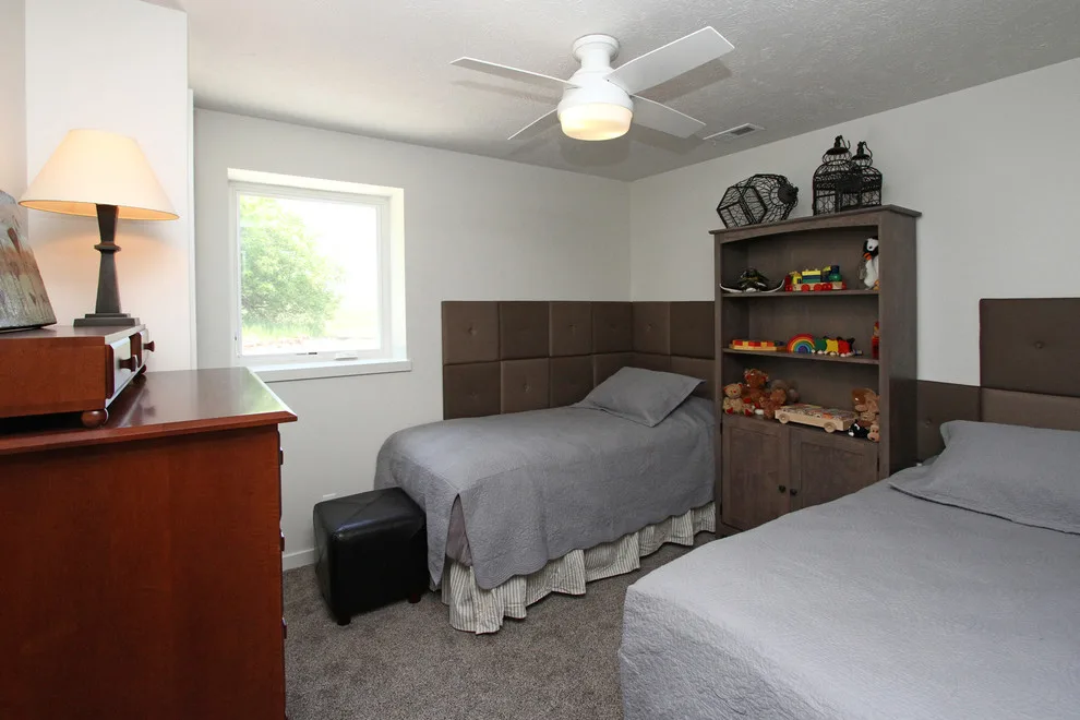 Modern Landholdings by Kinning Design Build - Photo 11