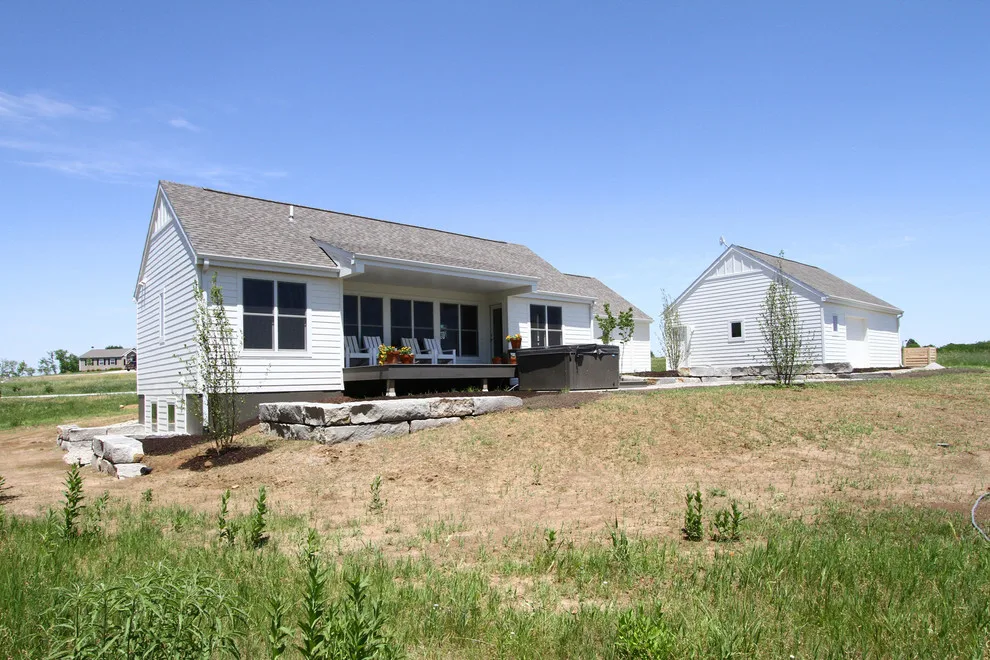 Modern Landholdings by Kinning Design Build - Photo 16